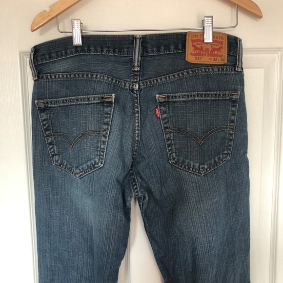 Levi Jeans - Picture 3 of 8